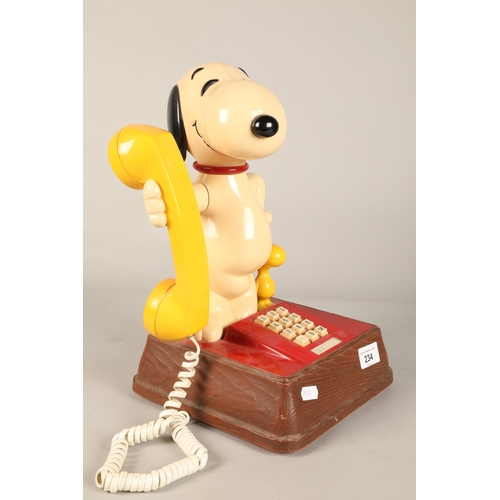 234 - Vintage Snoopy phone