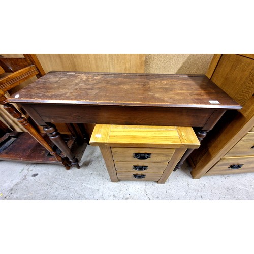 617 - Mahogany school desk