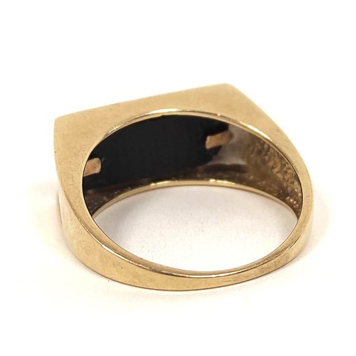 113 - 9ct gold ring with tiny diamond border 'Dad' and four others.