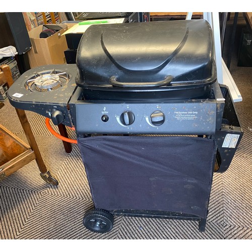 464 - Tesco two burner barbeque