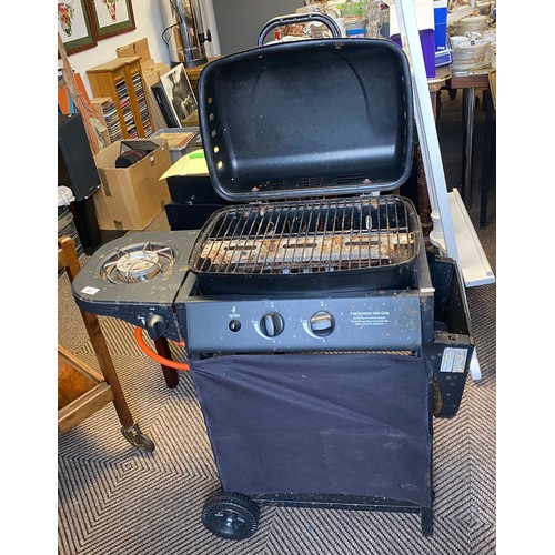 464 - Tesco two burner barbeque