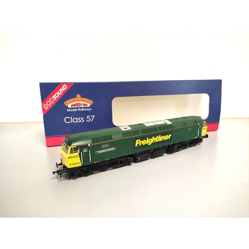 230 - Bachmann Branchline. Class 57/0 57003 'Freightliner Evolution' in Freightliner Livery (DCC Sound Fit... 