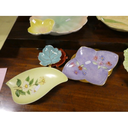 12 - Various leaf pattern Art Deco dishes to include Carlton Ware, Beswick etc.