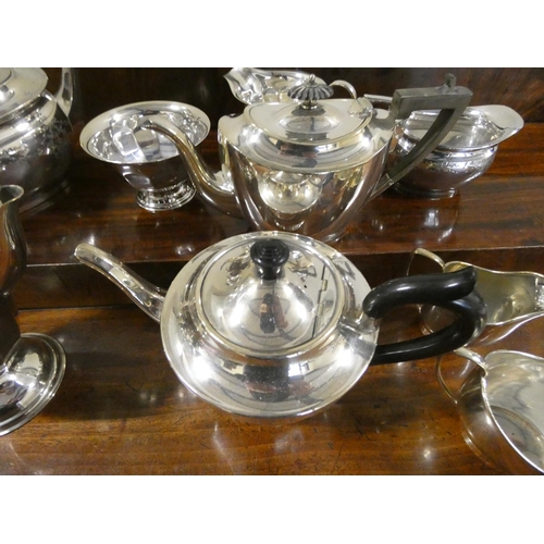 20 - Collection of epns tea sets.