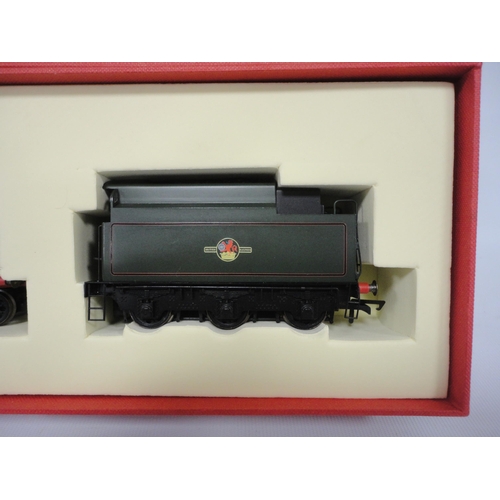 288 - Hornby OO gauge, Orient Express 'The Boxed Set' R1038 comprising a 35012 locomotive and tender with ... 