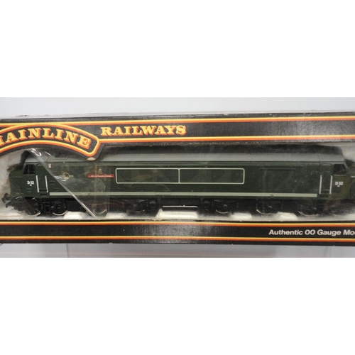 290 - Hornby Dublo 5015 green-painted girder bridge, four Tri-ang Railways OO gauge scales models to inclu... 