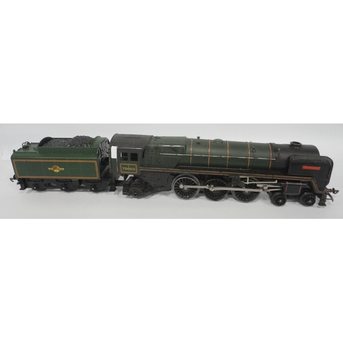 291 - Four Hornby OO gauge locomotives and tenders comprising a 4472 green 'Flying Scotsman', 7028 Cadbury... 