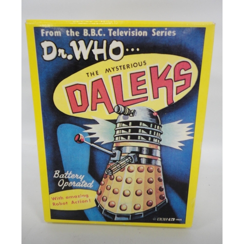 293 - Dapol 'The Mysterious Daleks' limited edition battery-operated toy from the BBC TV series 'Dr Who', ... 