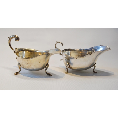 88 - Two silver sauce boats with cut edges, 156g.