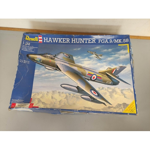 100 - Revell. 1:32 scale model aviation construction kits to include two Tornado GR MkI RAF Fighters 04705... 