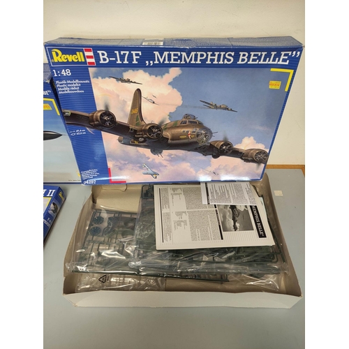 101 - Revell. Boxed model aviation construction kits to include a De Havilland Mosquito Mk IV 04758, B-17F... 