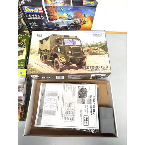 112 - Six 1:35 scale boxed model construction kits to include a Revell Sd.Kfz.167 Stug IV 03255, a Revell&... 