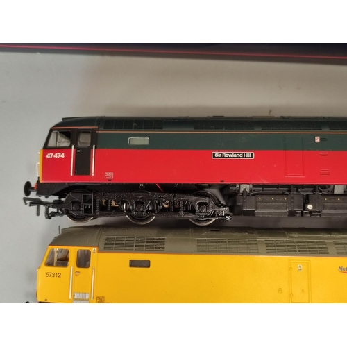 240 - Bachmann Branchline. Box of 00 gauge locos and rolling stock to include a Class 66 Diesel Loco 66200... 