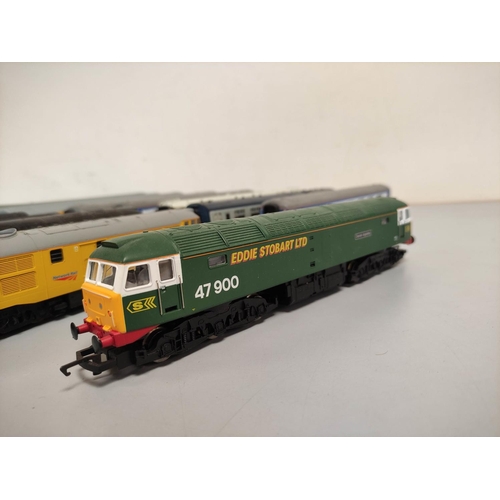 241 - Hornby Railways. Box of 00 gauge locos and rolling stock to include a pair of Class 43 HST Power Car... 