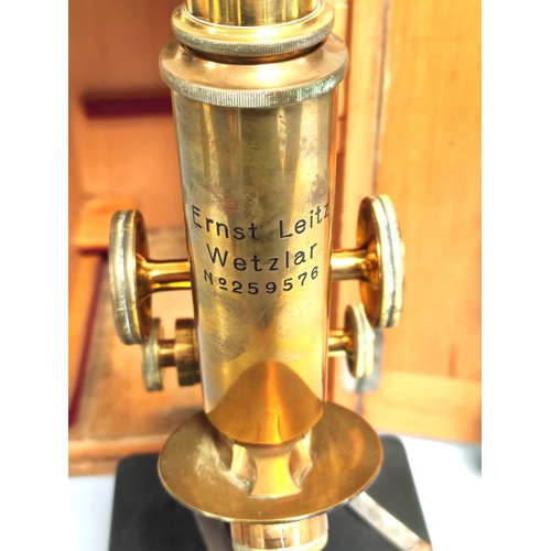 458 - Ernst Leitz Wetzlar Microscope, German, c.1927, engraved Ernst Leitz Wetzlar, No.259576, with plano-... 