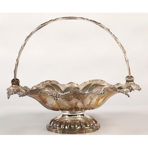 174 - William IV silver cake basket with ornate grape vine edge, assay marked London 1834 , 32cm diameter,... 