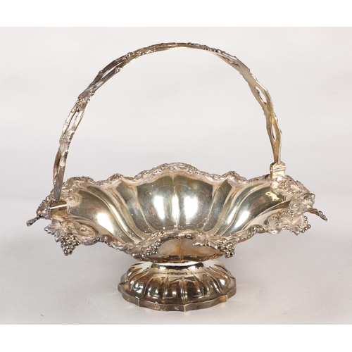 174 - William IV silver cake basket with ornate grape vine edge, assay marked London 1834 , 32cm diameter,... 