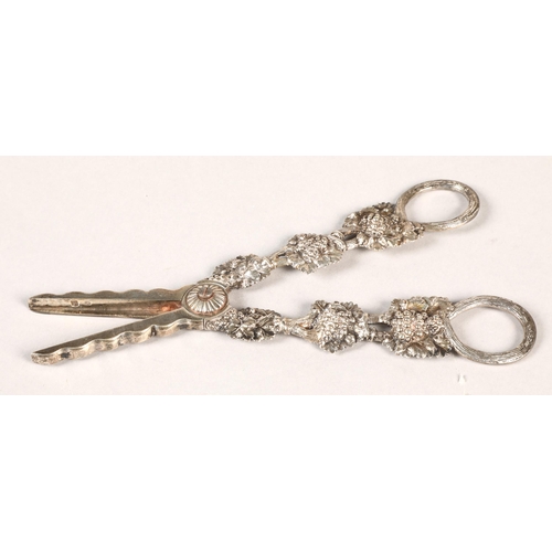 176 - George IV ornate silver grape scissors, assay marked London 1821, with foliage design, 18cm length, ... 