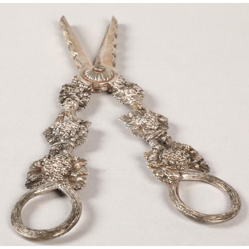 176 - George IV ornate silver grape scissors, assay marked London 1821, with foliage design, 18cm length, ... 