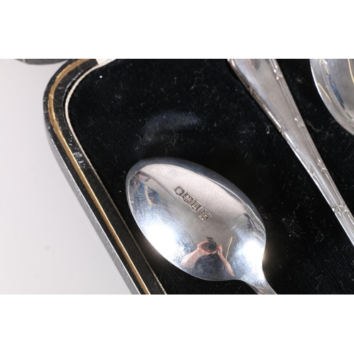 611 - Set of six George V silver teaspoons, James Deakin and Sons, Sheffield 1930, 63g