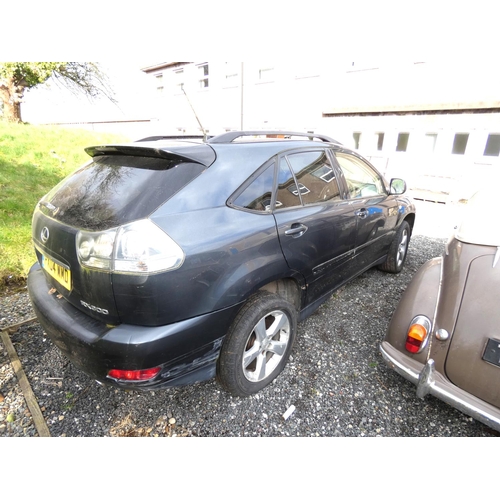 534 - Motor car. Lexus RX300 2004 charcoal grey and cream leather interior, 189,000 miles. On a Sorn, last... 