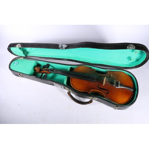 65 - Mid-20th century violin with two piece back in original fitted case, back size 31cm.