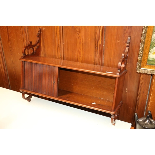 636 - Victorian mahogany bookshelf with sliding door.