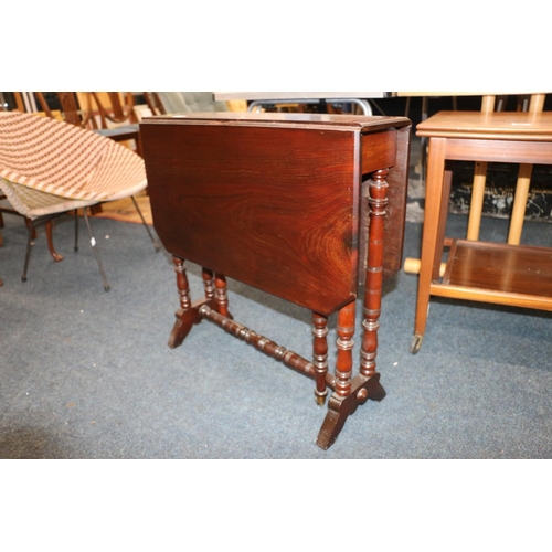 652 - Early 20th century mahogany drop leaf occasional table.