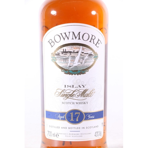 1141 - BOWMORE 17 year old Islay single malt Scotch whisky 43% abv. 70cl boxed.