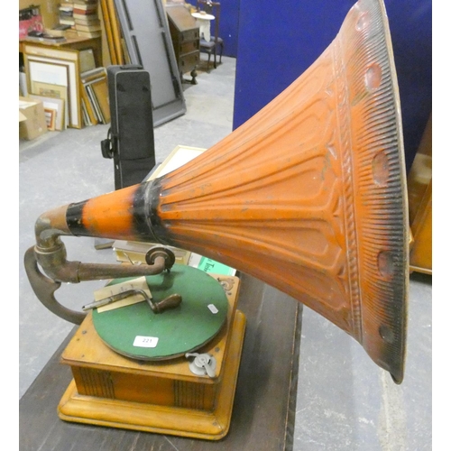 221 - Horned gramophone.