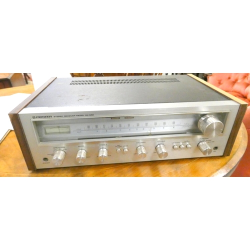 232 - Pioneer stereo receiver model SX-550.