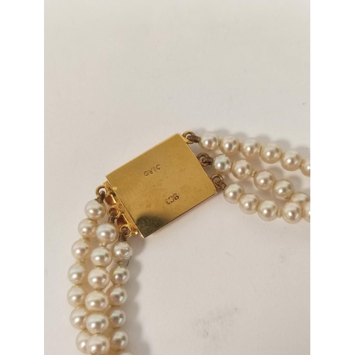 182 - Three row necklace of graduated simulated pearls on 9ct gold Ciro rectangular snap.