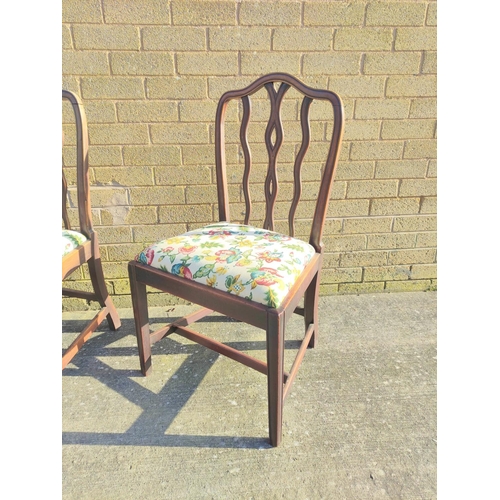 526 - Set of five antique mahogany dining chairs with stylised waved splats and upholstered slip in seats,... 