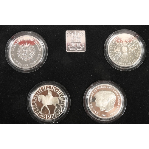 1321 - The Royal Mint UNITED KINGDOM Queen Elizabeth II (1952-2022) silver proof four coin set 'The Queen E... 