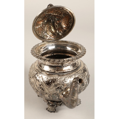 190 - Fantastic 19th century chinese silver four piece tea and coffee service, decorated with warriors, dr... 