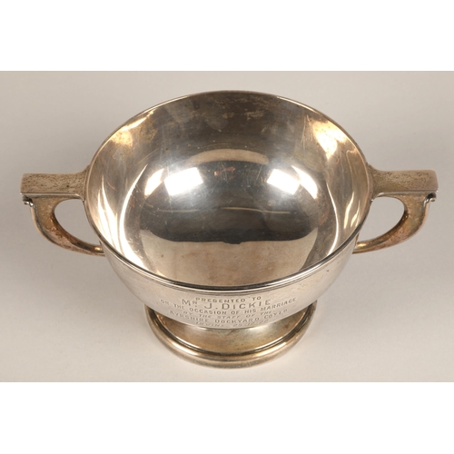 188 - Silver double handled trophy, with engraved inscription . Birmingham 1922 , 366 grams.