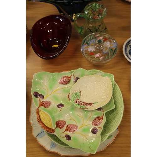 236 - Murano style glass fish model, other European glassware, and 1930s pottery plates.