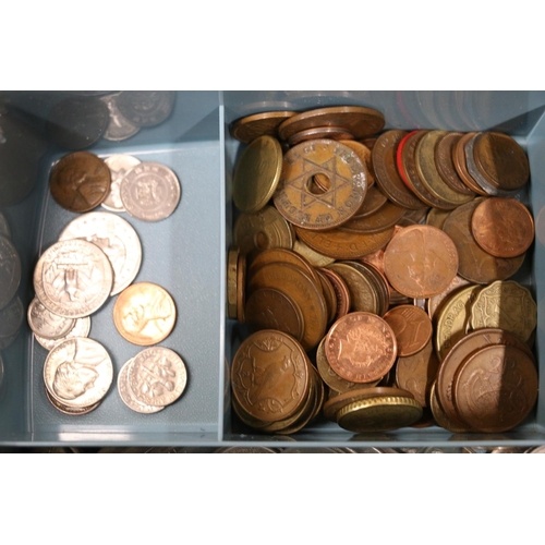 631 - Coin collection to include UNITED STATES OF AMERICA USA, UNITED ARAB EMIRATES UAE, EGYPT, DENMARK, S... 