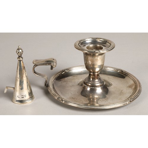 189 - Silver chamber candlestick, assay marked London 1902, weight 293 grams.