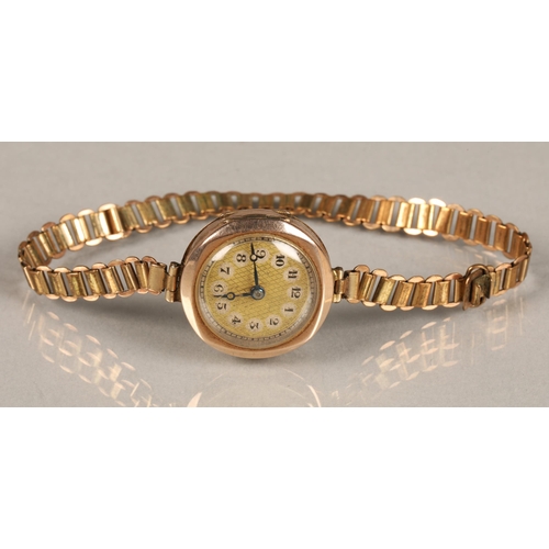 151 - 9 ct gold ladies watch