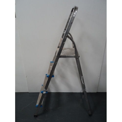 Lot 203       