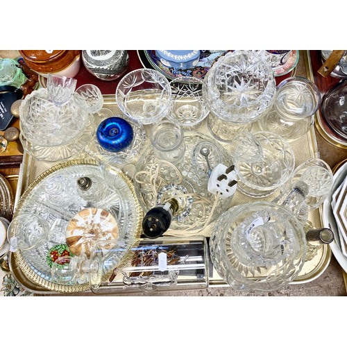 263 - Assorted crystal to include jugs, vases, bowls, bottled ship, etc 