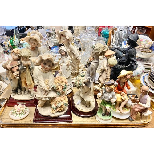 262 - Assortment of G. Armani Capodimonte figures