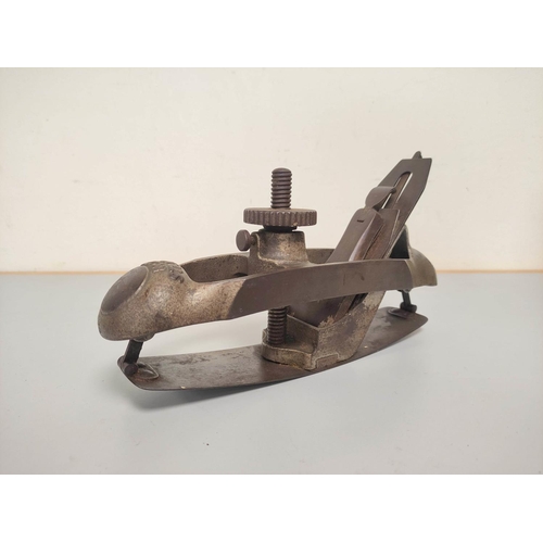 473 - A fine early 20th century Stanley No.20 compass/contour woodworking plane.