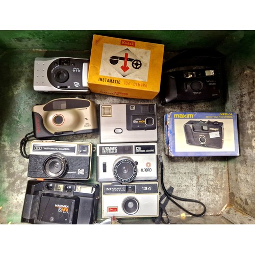 361 - Large trunk full of vintage cameras including several Box Brownies, 'The Button' Polaroid land camer... 