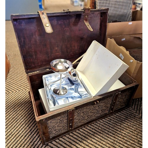 352 - Vintage trunk containing three cased sets of silver plated goblets 'The Champagne Toast' Arthur Pric... 