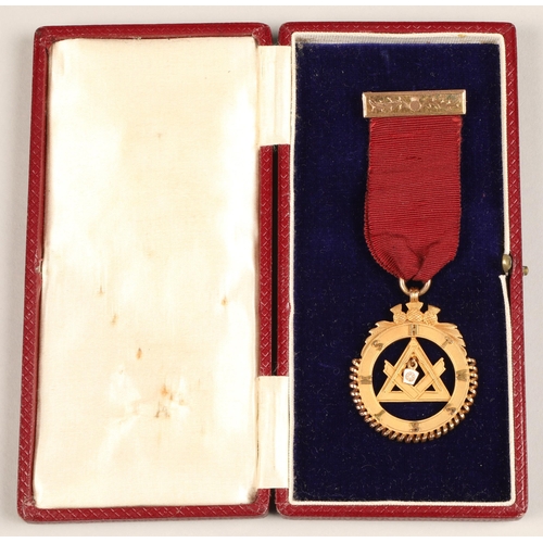 165 - 9ct gold masonic medal, presented to M,E,C, David Carnagie by the companions of Ayr Royal Arch Chapt... 