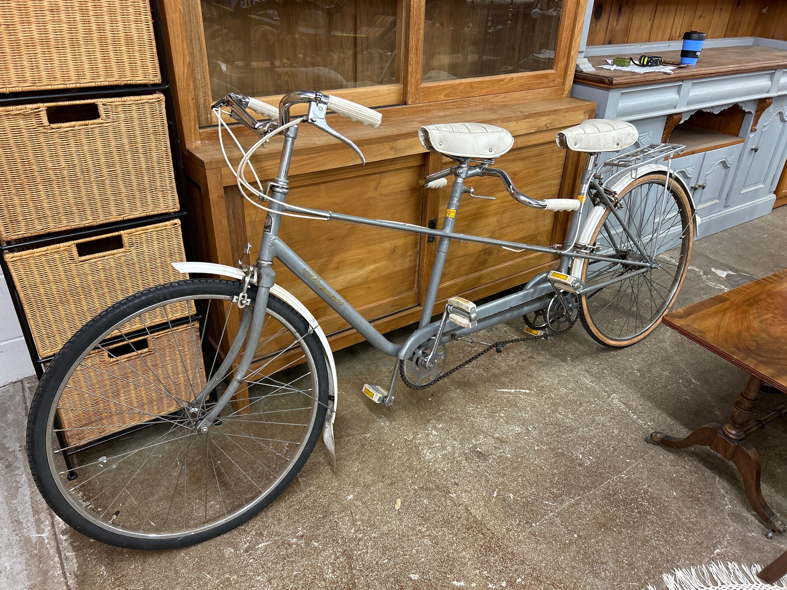 Pashley shops tandem