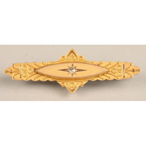 100 - Ladies 9ct gold bar brooch, set with a small diamond, 2.3 grams.