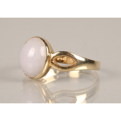 94 - Ladies 14k yellow gold quartz dress ring, ring size N.